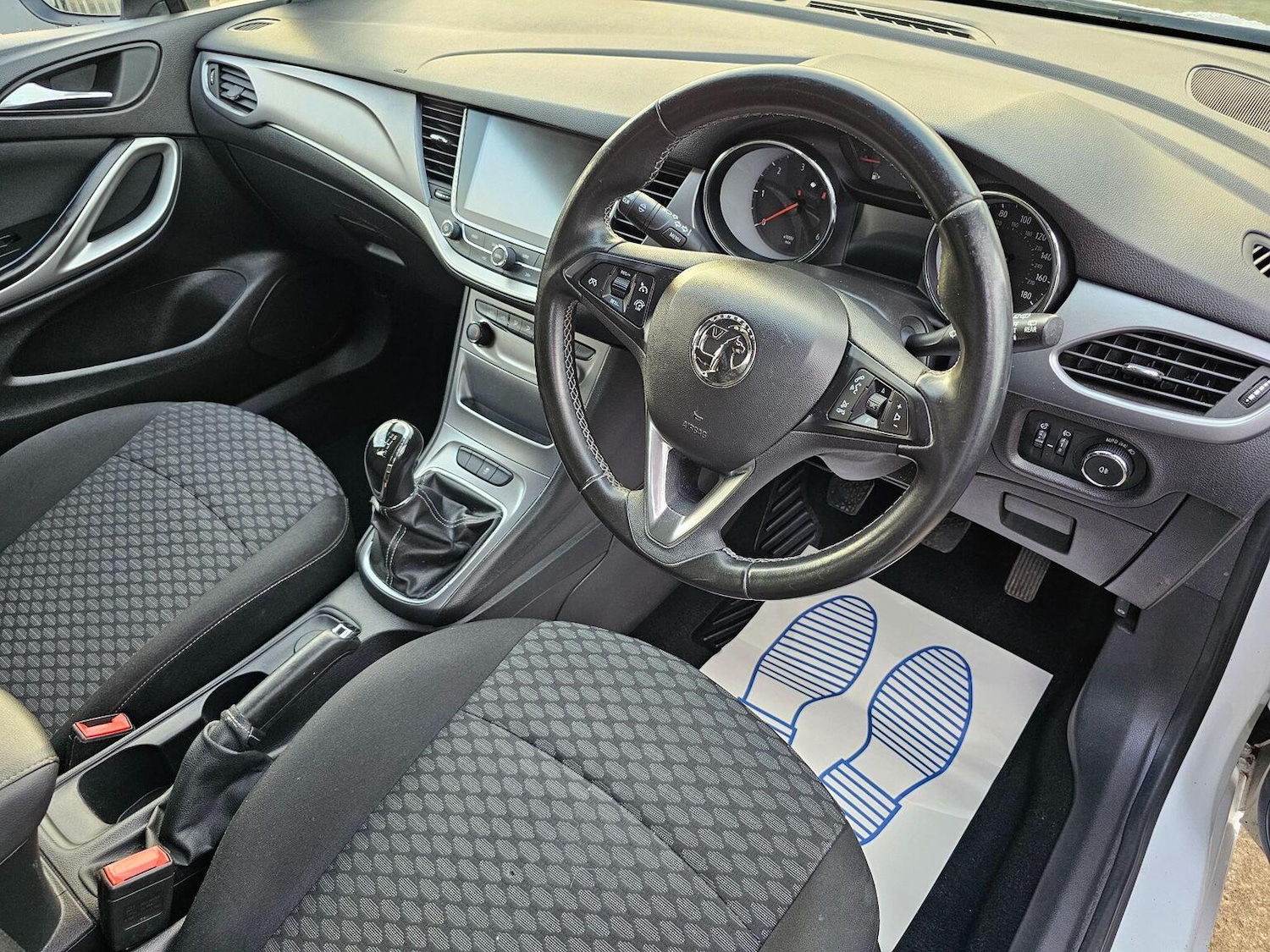 Used Vauxhall Astra 2017 for sale - 77107727: Photo 10