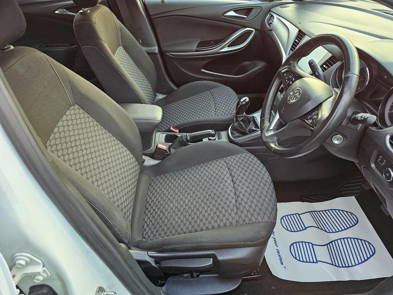 Used Vauxhall Astra 2017 for sale - 77107727: Photo 11