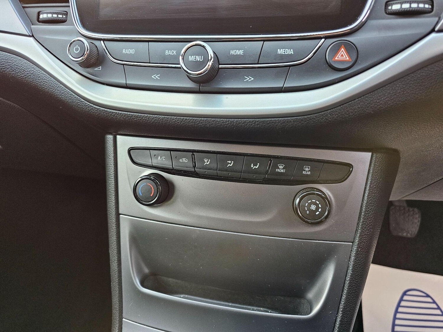 Used Vauxhall Astra 2017 for sale - 77107727: Photo 23