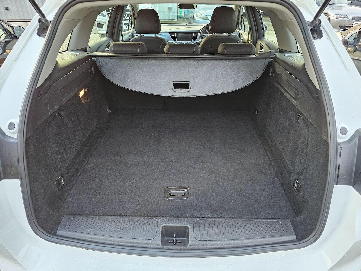 Used Vauxhall Astra 2017 for sale - 77107727: Photo 26