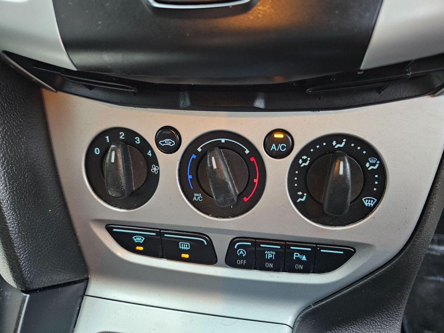 Used Ford Focus 2013 for sale - 77313923: Photo 24