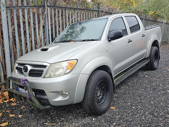 Toyota - Hilux