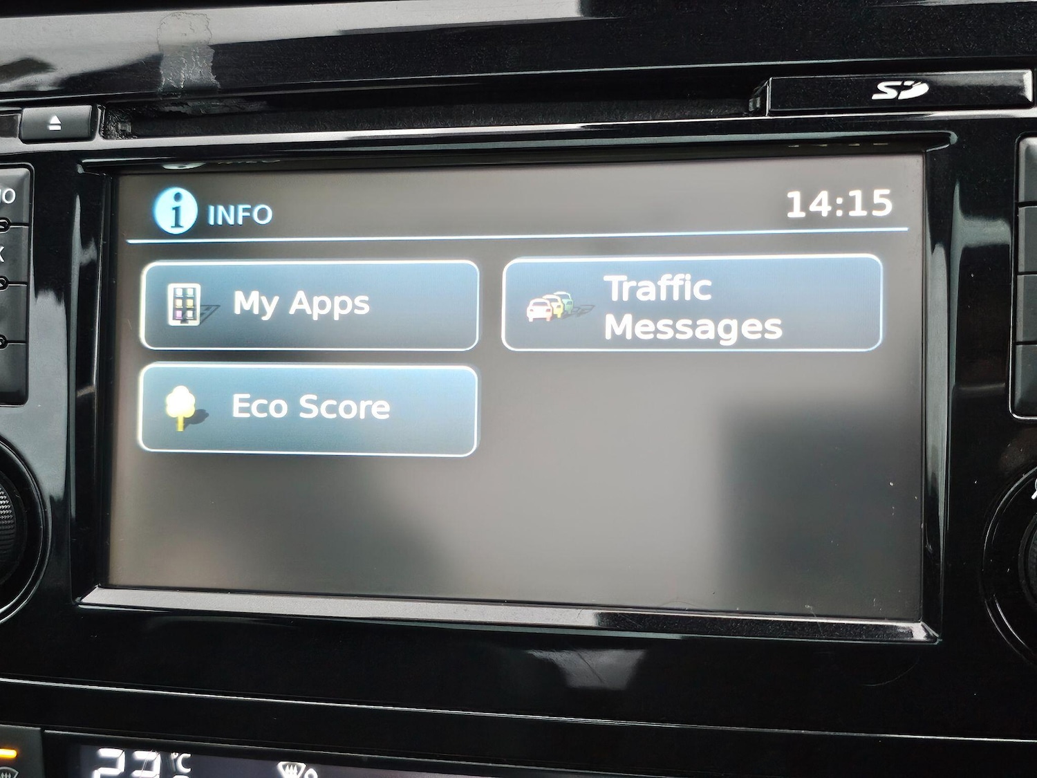 Used Nissan Qashqai 2014 for sale - 76855826: Photo 30