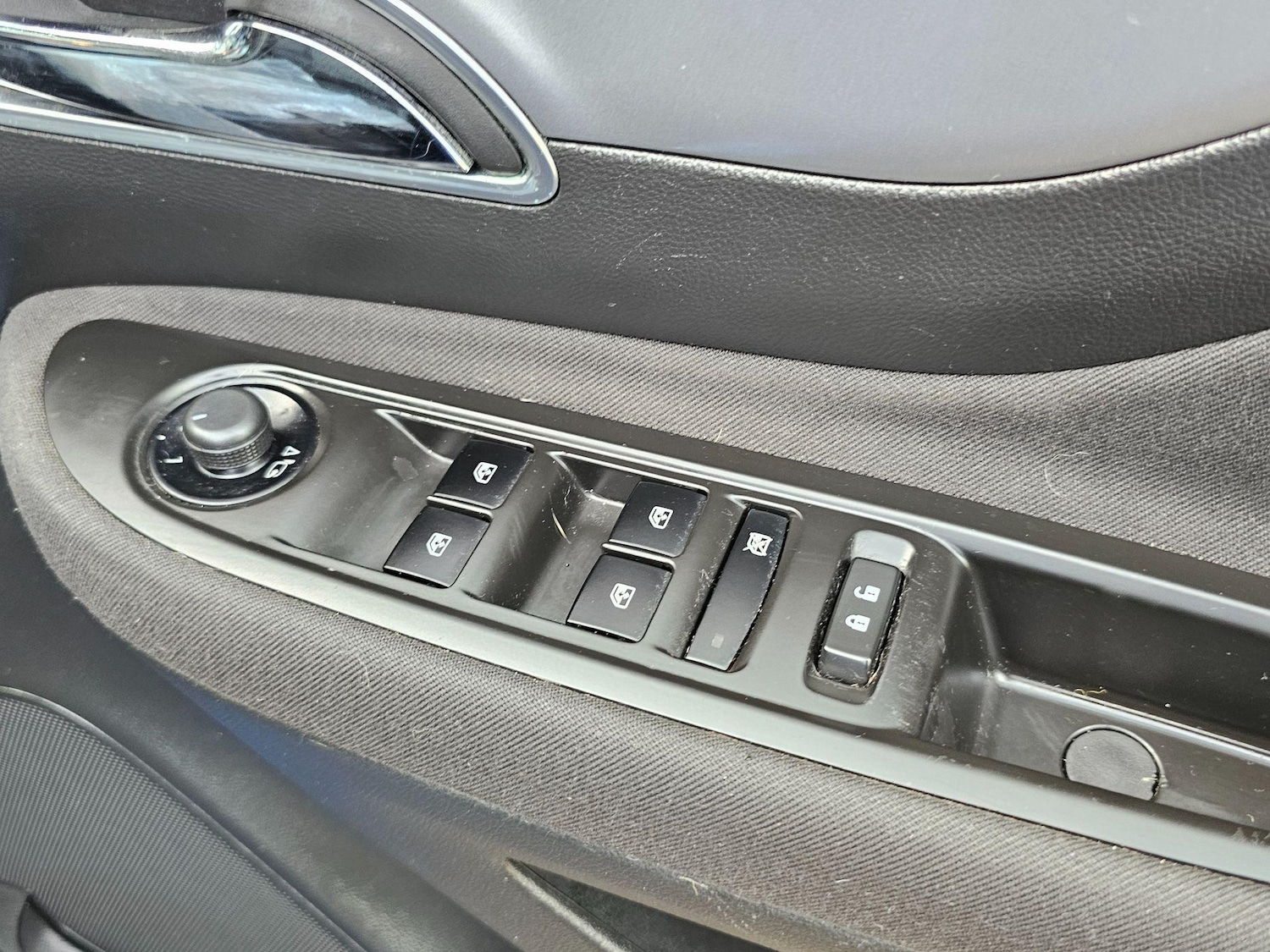 Used Vauxhall Mokka 2013 for sale - 76644979: Photo 32