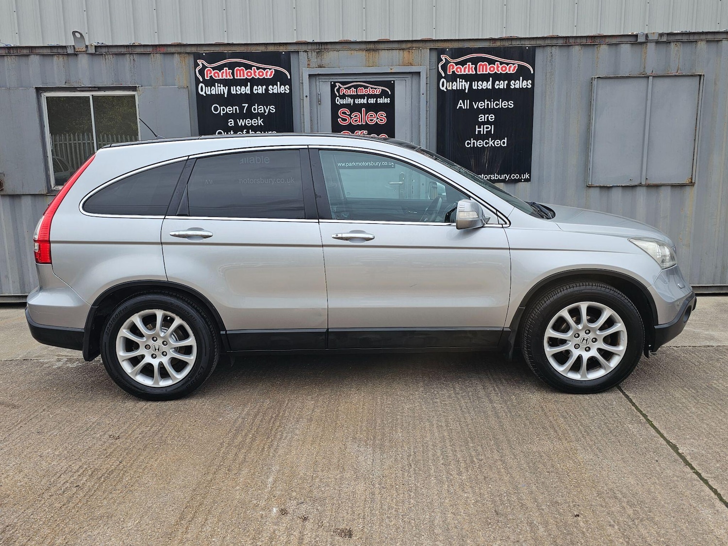 Used Honda CR-V 2007 for sale - 76644699: Photo 2