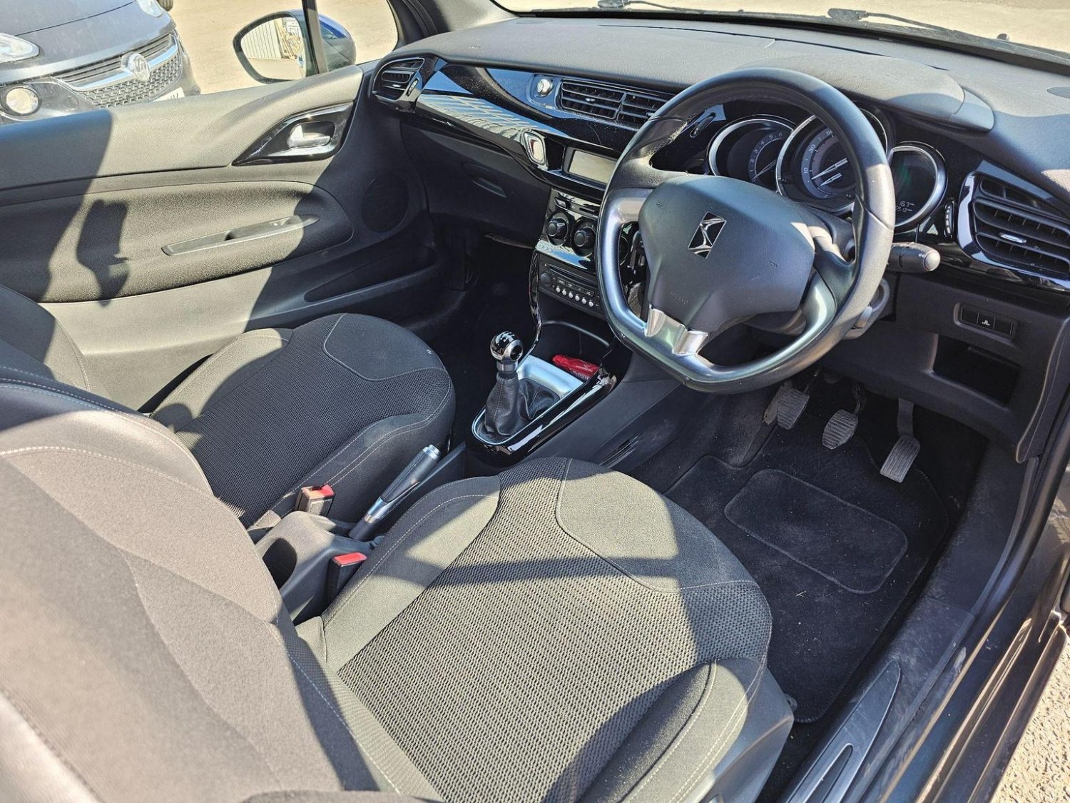 Used Citroen DS3 2013 for sale - 77107752: Photo 8