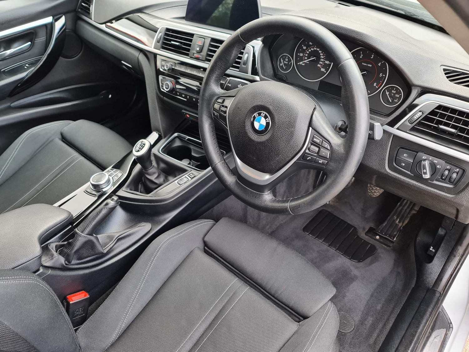 Used BMW 3 Series 2019 for sale - 76647636: Photo 17