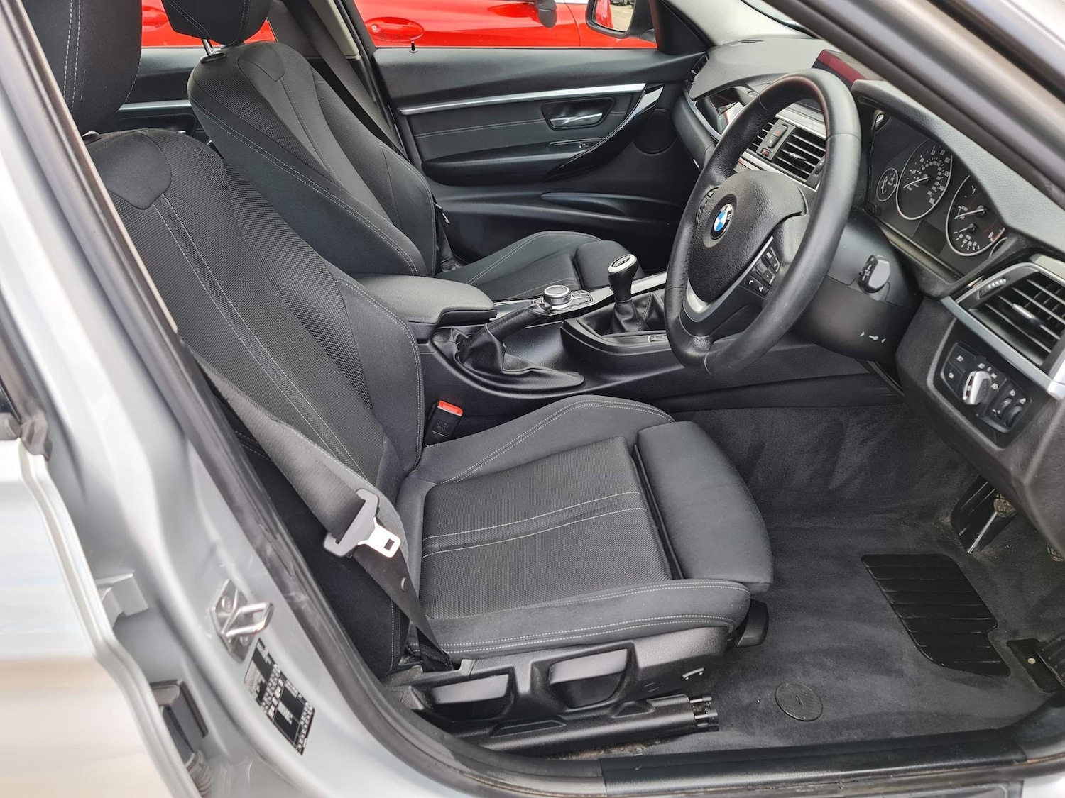 Used BMW 3 Series 2019 for sale - 76647636: Photo 18