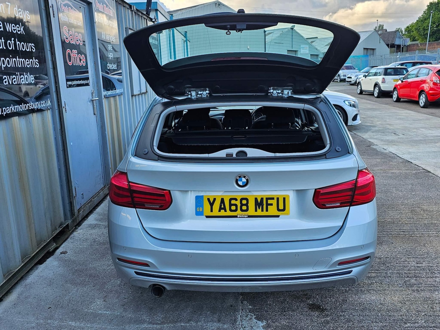 Used BMW 3 Series 2019 for sale - 76647636: Photo 9