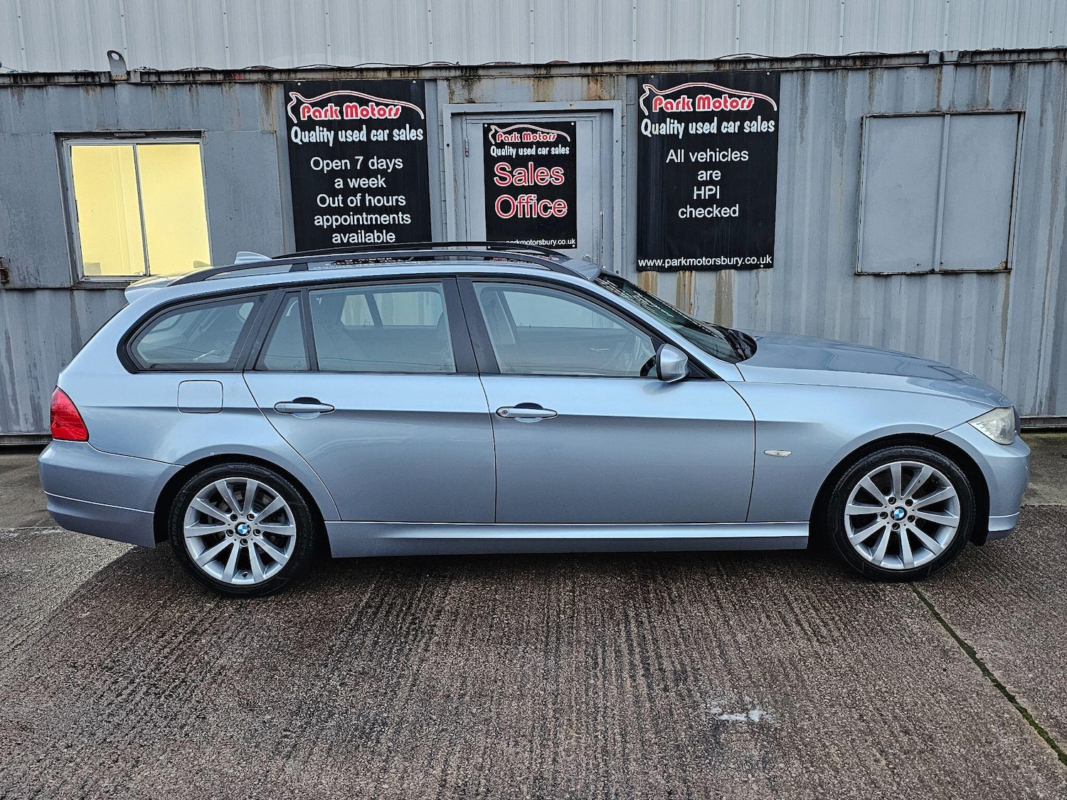 Used BMW 3 Series 2009 for sale - 76728217: Photo 2