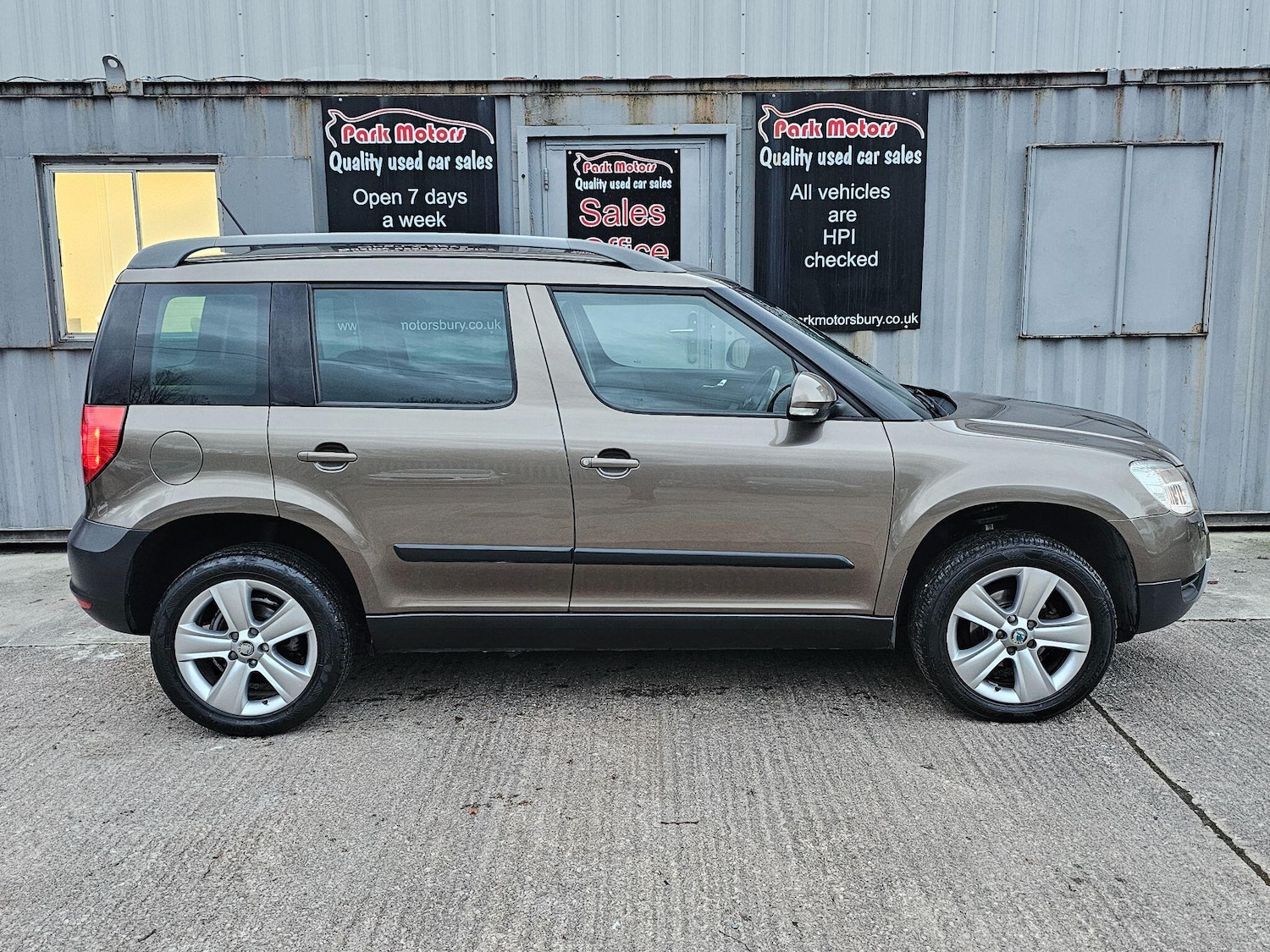 Used Skoda Yeti 2011 for sale - 76898738: Photo 2