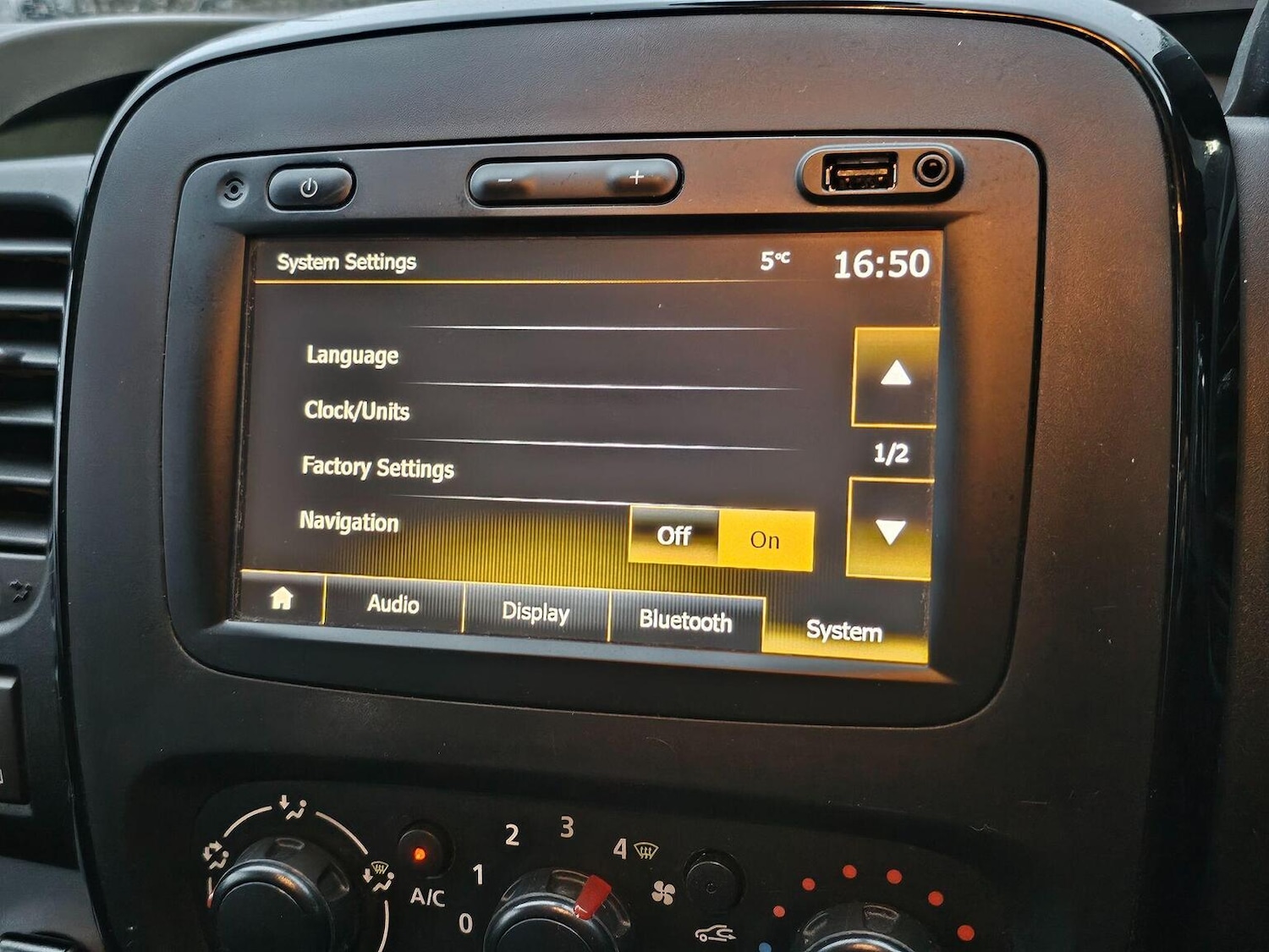 Used Vauxhall Vivaro 2018 for sale - 77508515: Photo 32