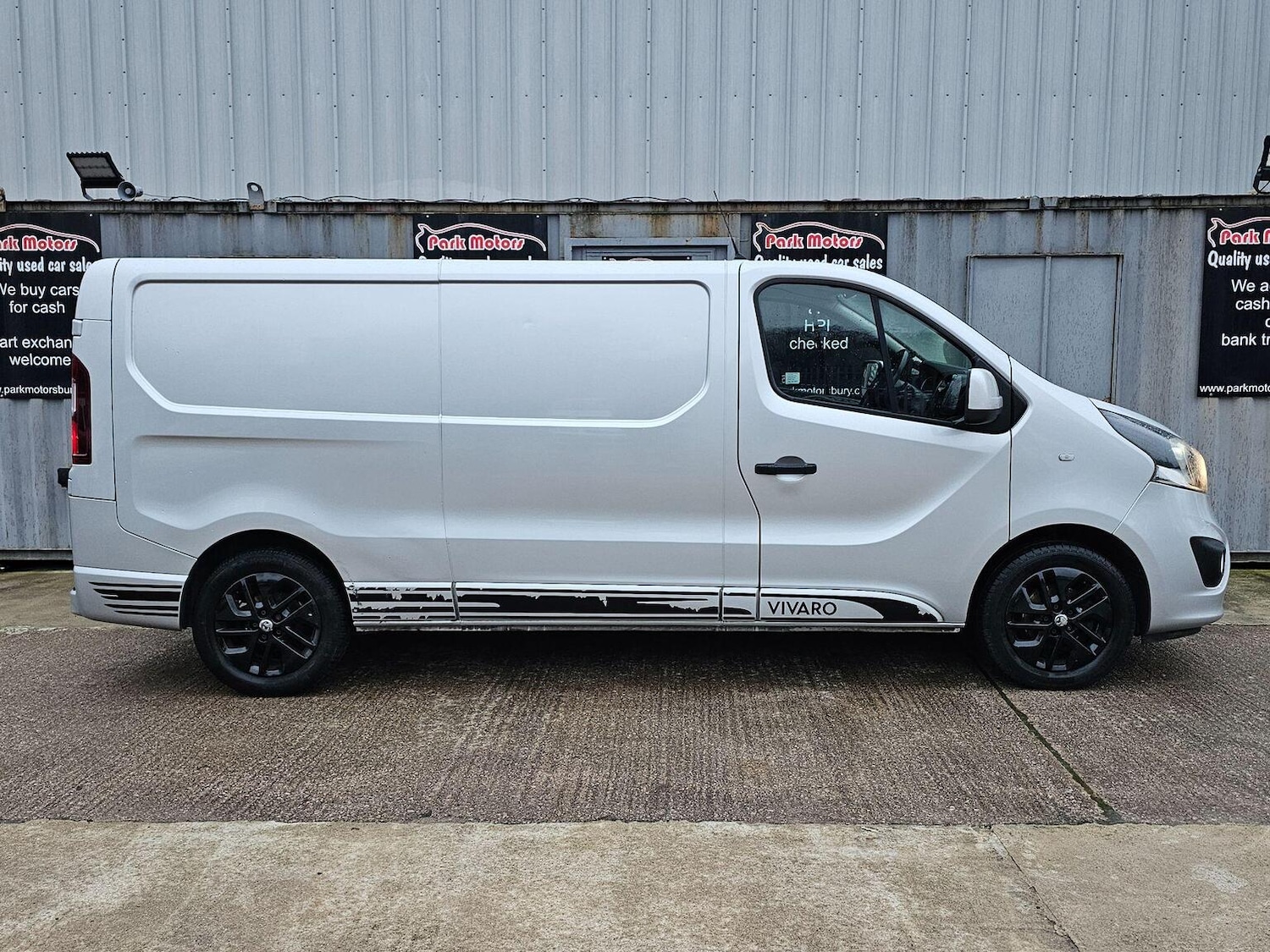 Used Vauxhall Vivaro 2018 for sale - 78117181: Photo 2