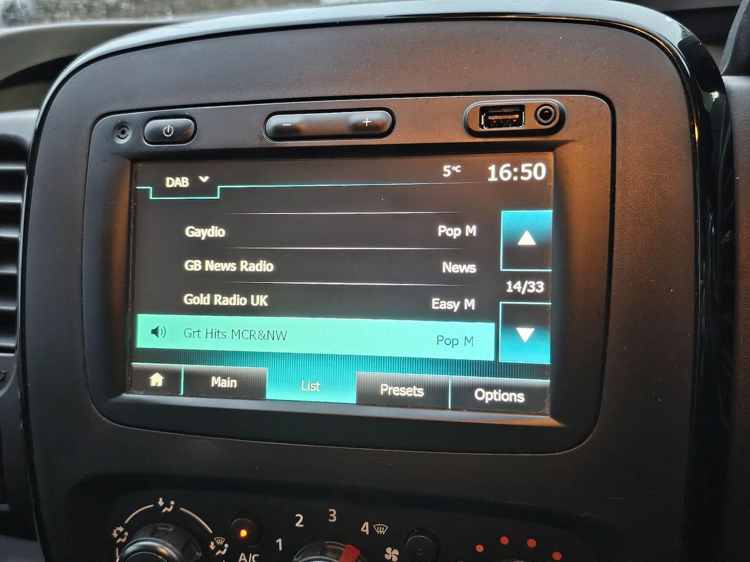 Used Vauxhall Vivaro 2018 for sale - 78117181: Photo 23