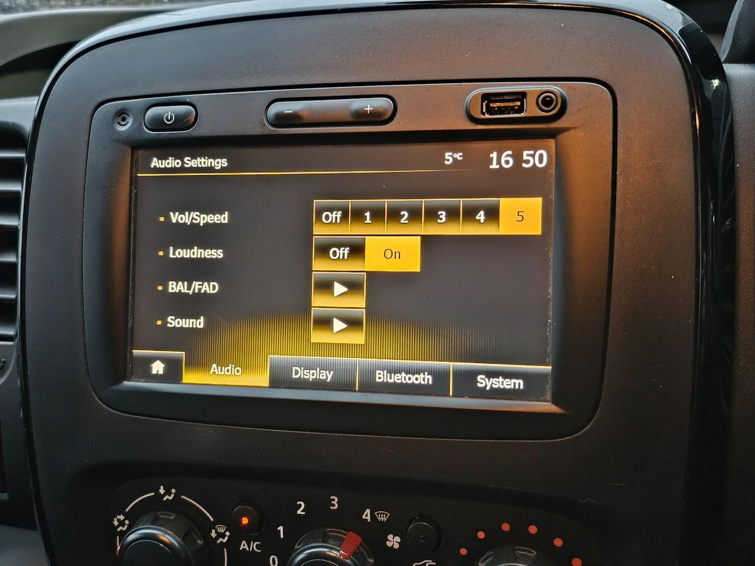 Used Vauxhall Vivaro 2018 for sale - 78117181: Photo 29