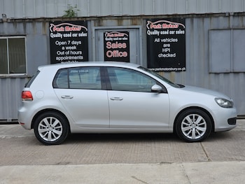 Used Volkswagen Golf 2010 for sale - 78427475: Photo