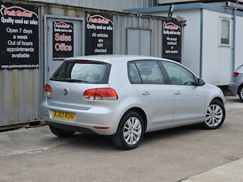Used Volkswagen Golf 2010 for sale - 78427475: Photo