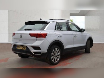 Used Volkswagen T-Roc 2020 for sale - 78807588: Photo