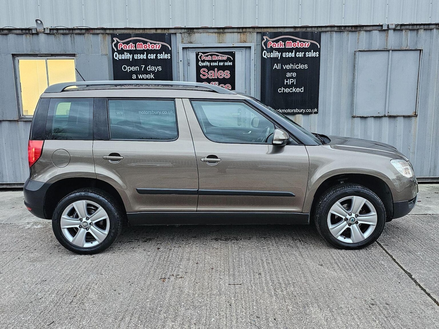 Used Skoda Yeti 2011 for sale - 77104686: Photo 2