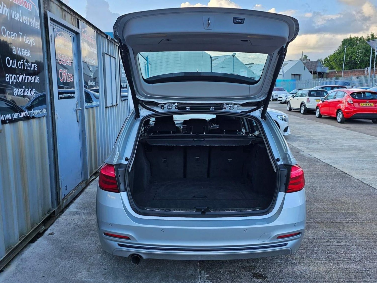 Used BMW 3 Series 2019 for sale - 77104544: Photo 10