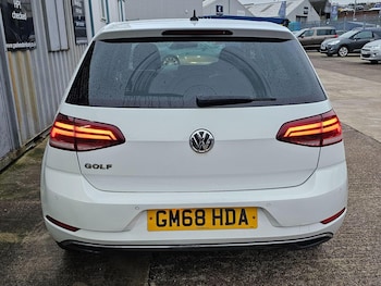 Used Volkswagen Golf 2019 for sale - 78117180: Photo