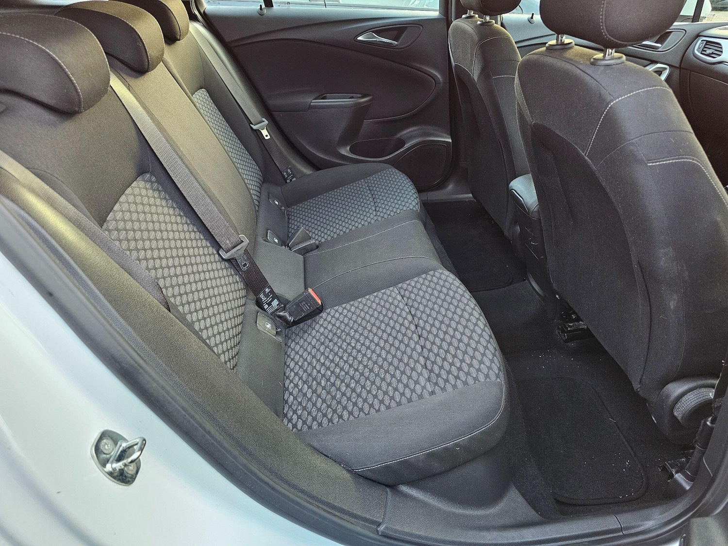 Used Vauxhall Astra 2017 for sale - 76752473: Photo 14