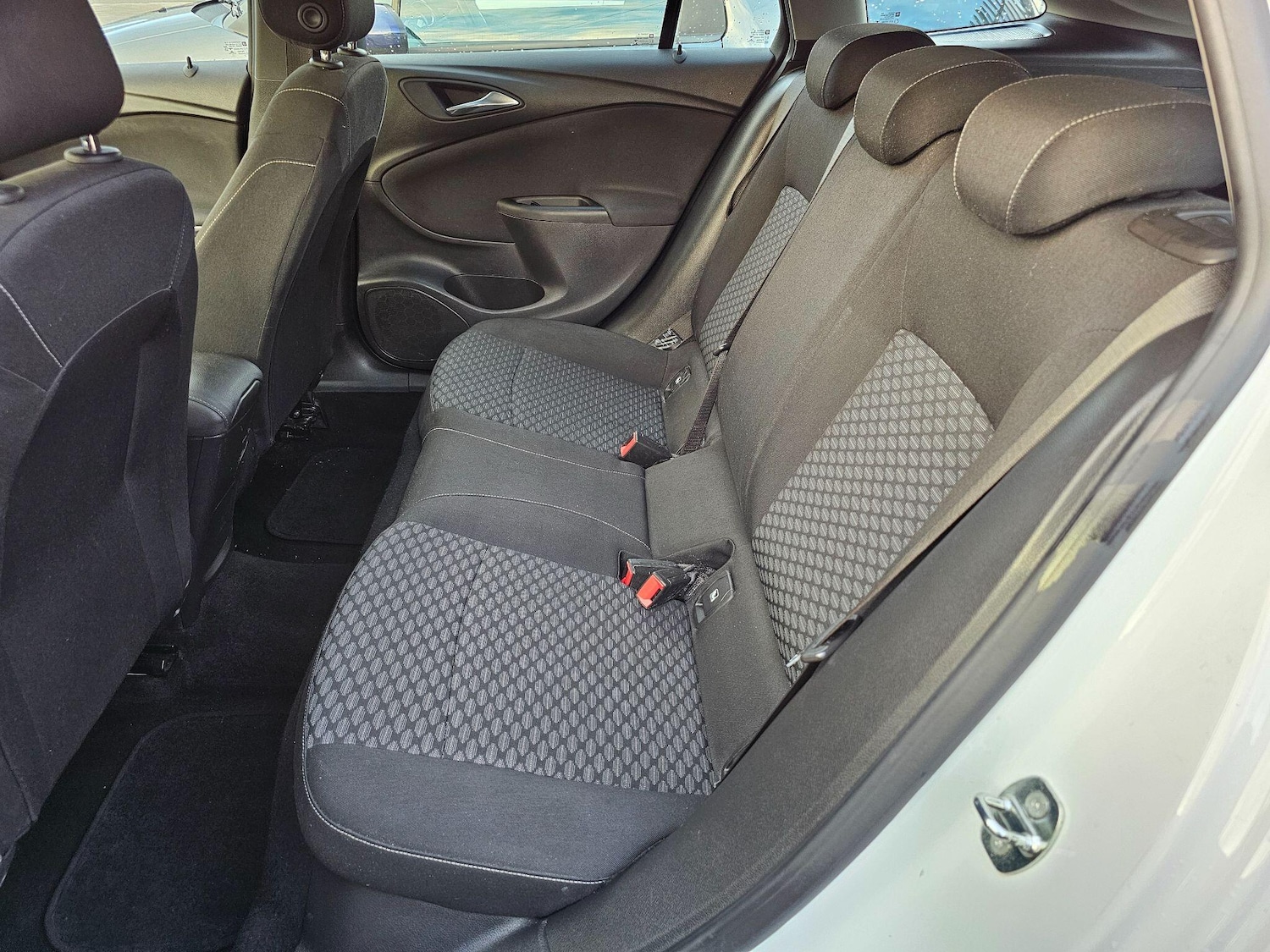 Used Vauxhall Astra 2017 for sale - 76752473: Photo 15