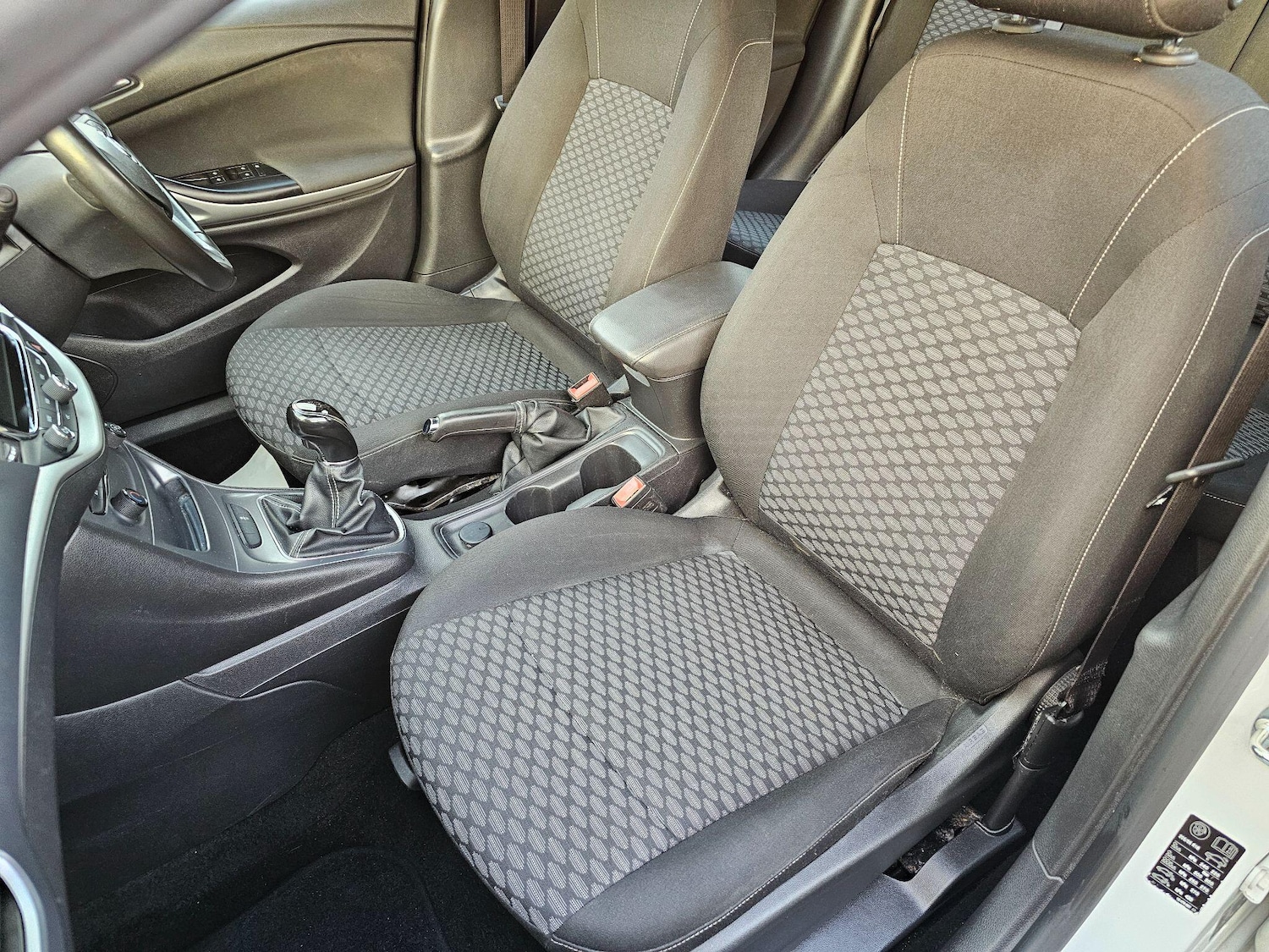 Used Vauxhall Astra 2017 for sale - 76752473: Photo 17