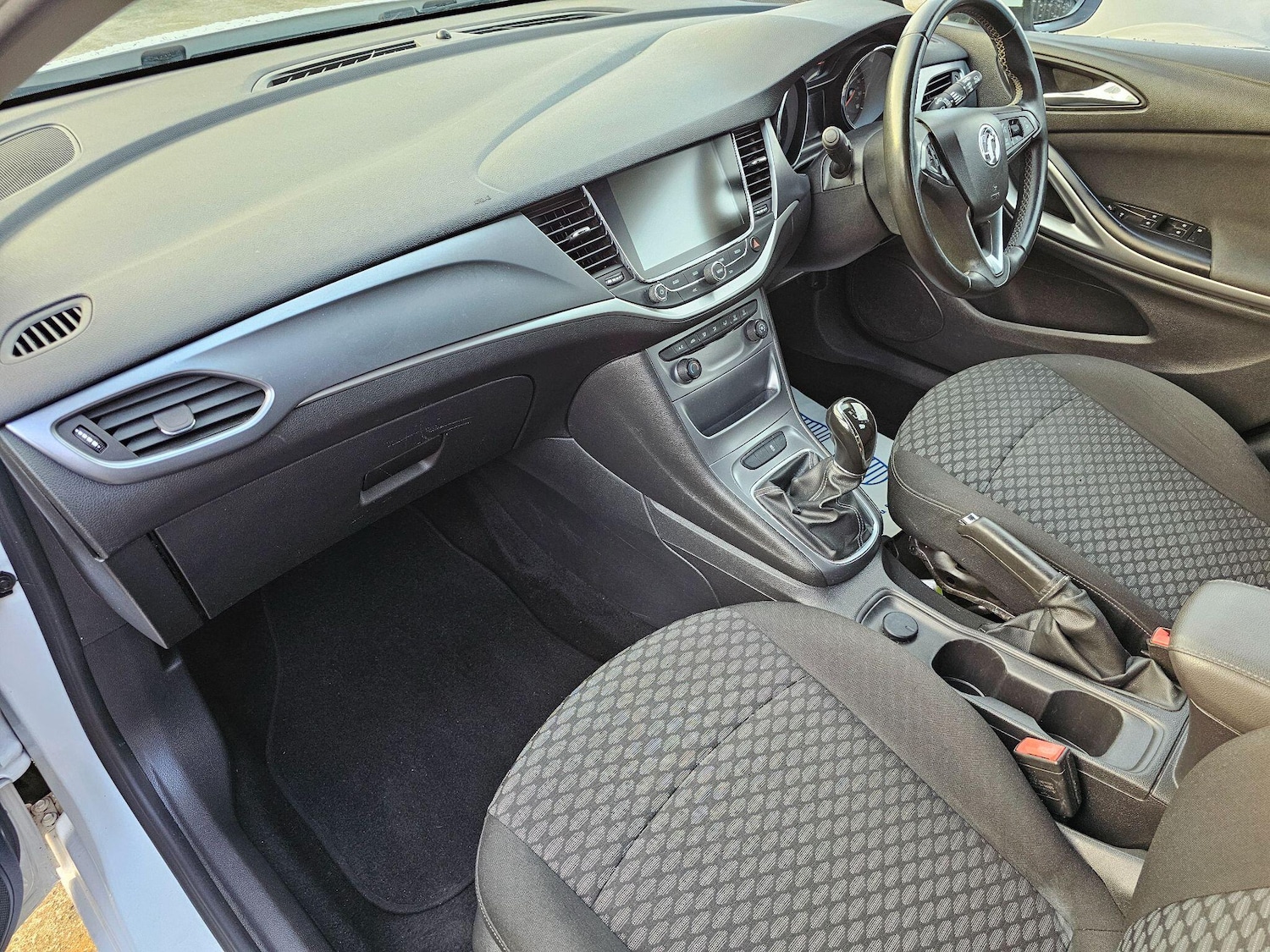 Used Vauxhall Astra 2017 for sale - 76752473: Photo 19