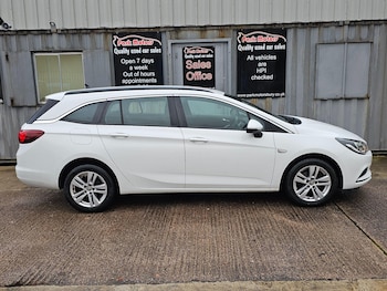 Used Vauxhall Astra 2017 for sale - 76752473: Photo