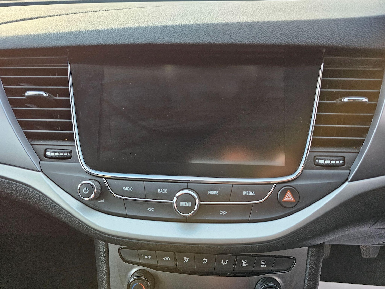 Used Vauxhall Astra 2017 for sale - 76752473: Photo 34