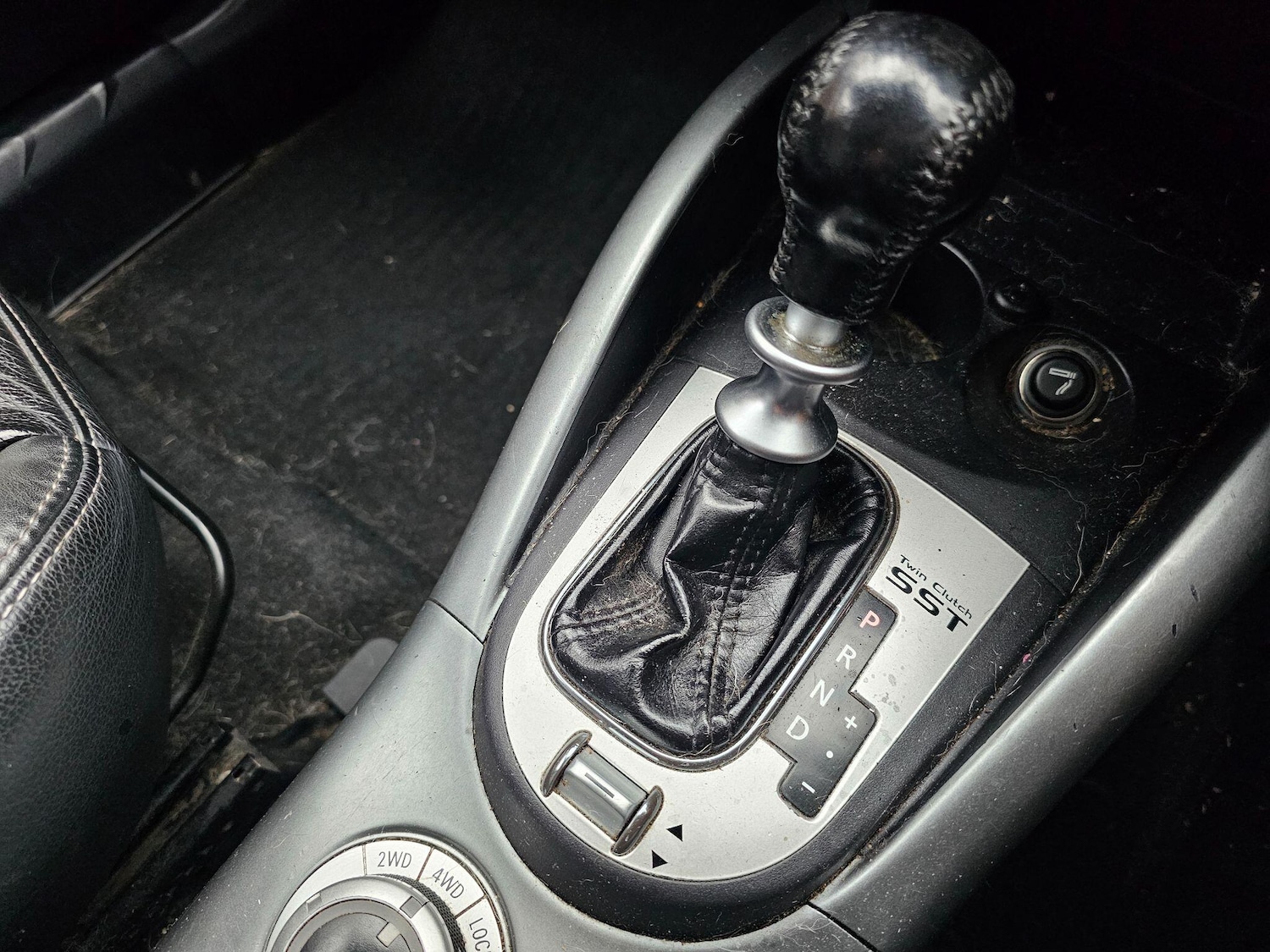 Used Mitsubishi Outlander 2010 for sale - 76688887: Photo 12