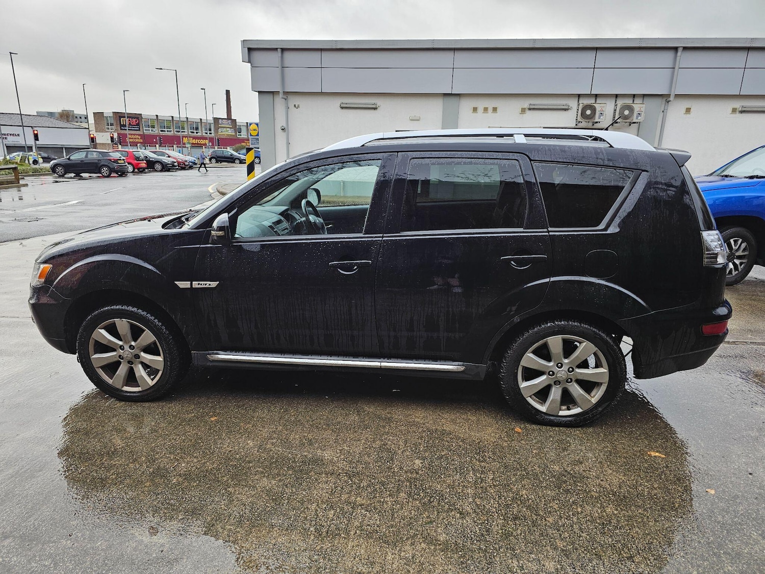 Used Mitsubishi Outlander 2010 for sale - 76688887: Photo 6