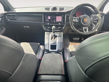 Used Porsche Macan 2021 for sale - 75311639: Photo