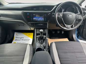 Used Toyota Auris 2018 for sale - 74945538: Photo