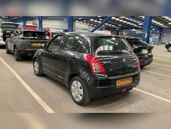 Used Suzuki Swift 2009 for sale - 79292453: Photo