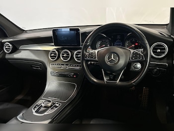 Used Mercedes-Benz GLC 2018 for sale - 75449101: Photo