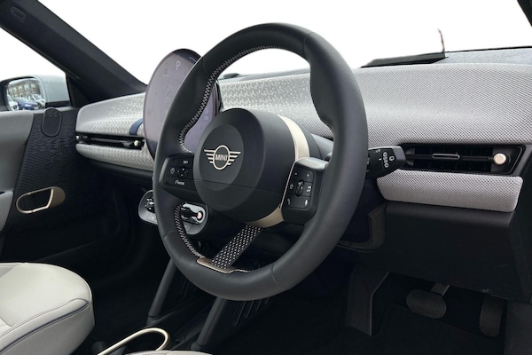 Used MINI Hatch 2024 for sale - 75139662: Photo 11