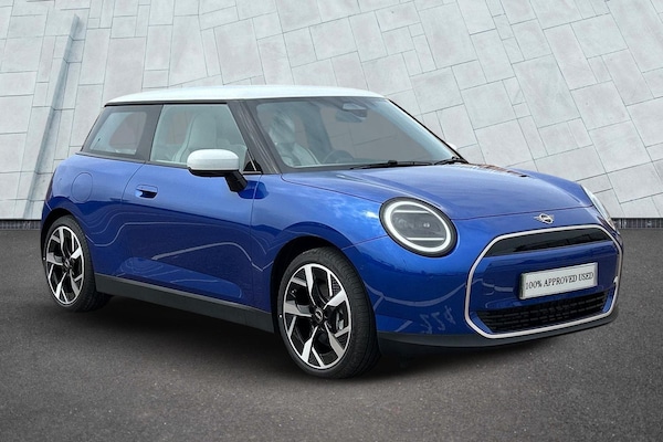 Used MINI Hatch 2024 for sale - 75139662: Photo 1