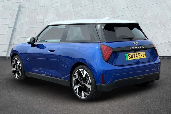 Used MINI Hatch 2024 for sale - 75139662: Photo 2