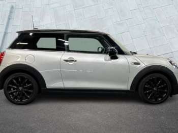 Used MINI Hatch 2018 for sale - 75081576: Photo