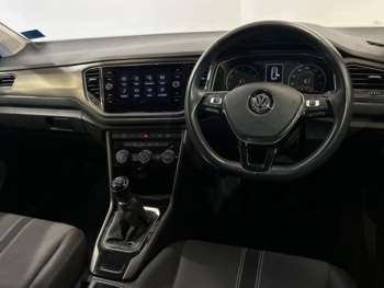 Used Volkswagen T-Roc 2018 for sale - 75040501: Photo