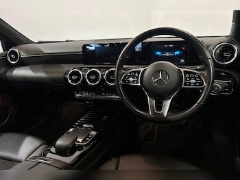 Used Mercedes-Benz A-Class 2019 for sale - 75609382: Photo