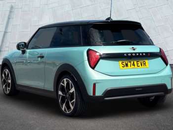 Used MINI Hatch 2024 for sale - 75154391: Photo