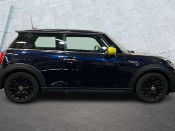 Used MINI Hatch 2022 for sale - 75082049: Photo
