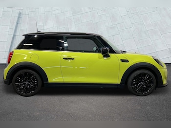 Used MINI Hatch 2024 for sale - 75635037: Photo