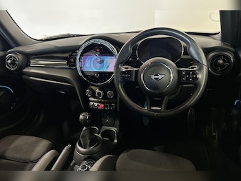 Used MINI Hatch 2021 for sale - 75402288: Photo