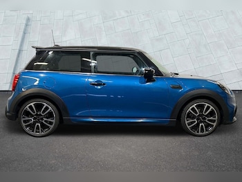Used MINI Hatch 2021 for sale - 75940112: Photo