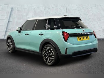 Used MINI Hatch 2024 for sale - 75153479: Photo