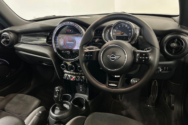 Used MINI Hatch 2022 for sale - 75351745: Photo 4